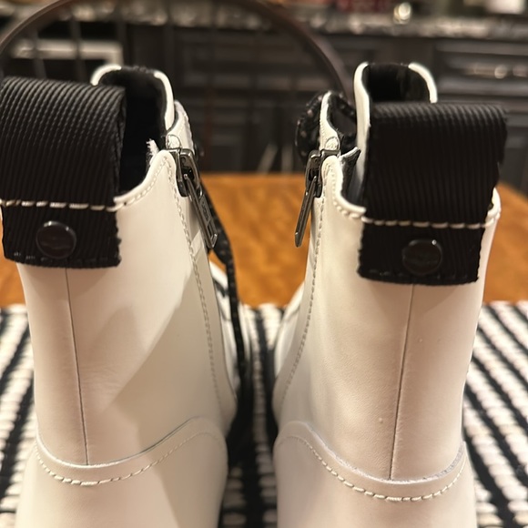 UGG women’s SIDNEE WHITE WATERPROOF LEATHER COMBAT SHORT BOOTS - Picture 5 of 16